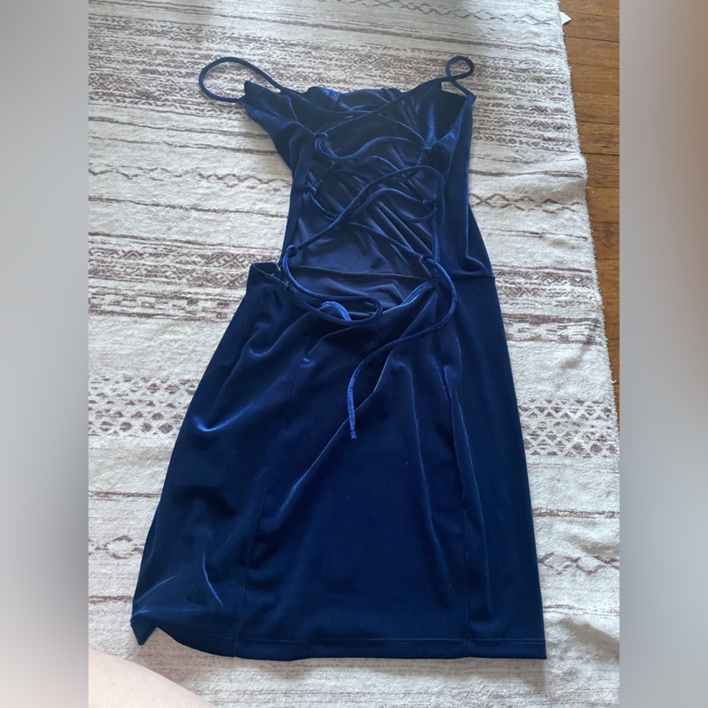 Lucy in the Sky cowl neck velvet dress in royal Blue size L cocktail - Picture 5 of 8